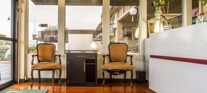 硅谷凯艺套房酒店(Quality Inn & Suites Silicon Valley)图片