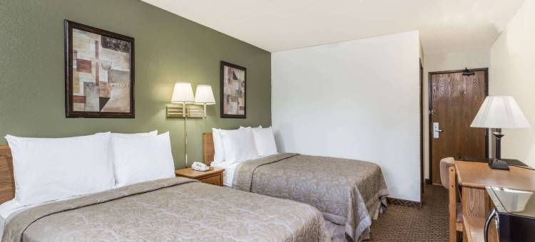 汉普顿速8酒店(Super 8 by Wyndham Hampton)图片