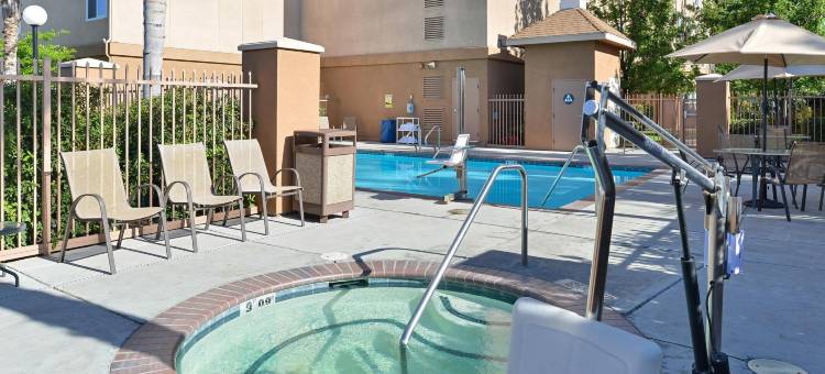 智选假日套房酒店弗雷斯诺(河公园)HWY 41(Holiday Inn Express & Suites Fresno (River Park) Hwy 41)图片