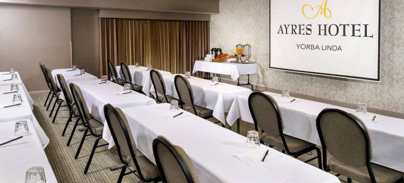 约巴林达艾尔套房酒店(Ayres Suites Yorba Linda/Anaheim Hills)图片