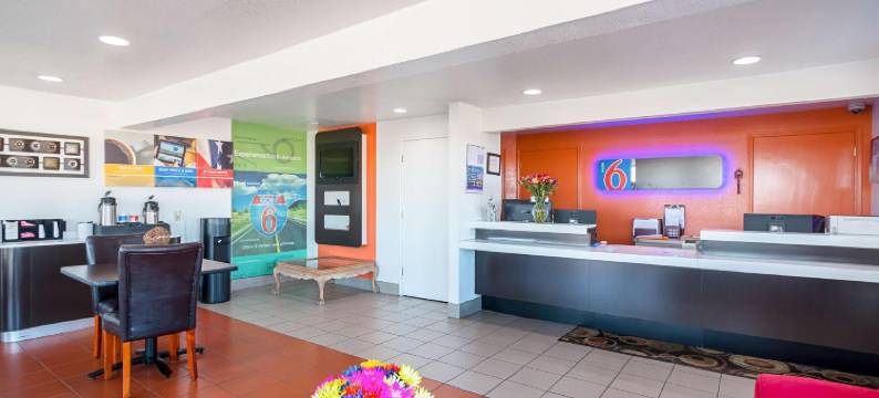 圆石城6号汽车旅馆(Motel 6 Round Rock, TX)图片