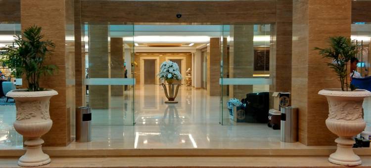 皇家德奈大酒店(Grand Royal Denai Hotel)图片