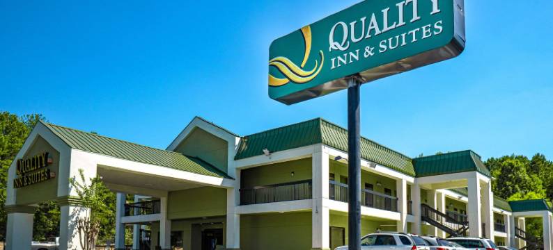 凯艺套房酒店(Quality Inn & Suites Near Six Flags - Austell)图片