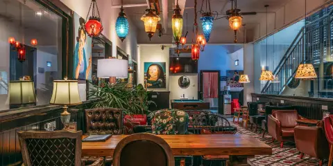 POSHPACKER拖板鞋青年旅舍旅行民宿(成都太古裏春熙路地鐵站店)
