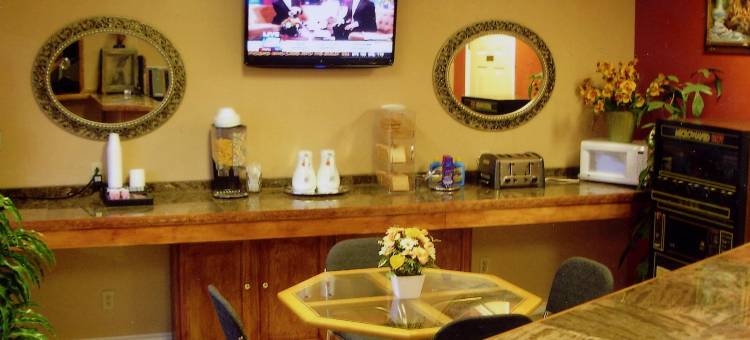 希尔克雷斯特套房旅馆(Hillcrest Inn & Suites Ozona)图片