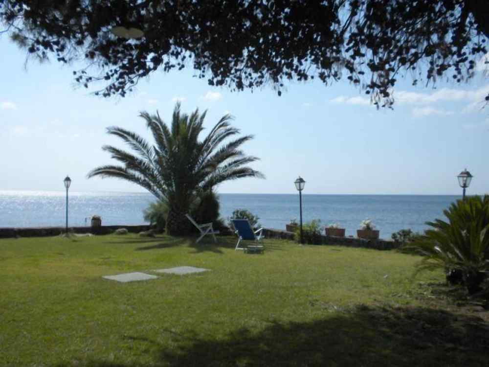 Arathena Rocks Hotel Over view