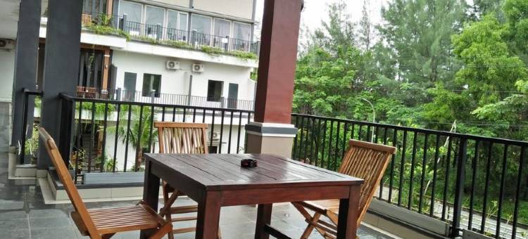 万安海滩酒店(Bandengan Beach Hotel)图片