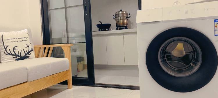 小海螺短租公寓(滨海路分店)图片