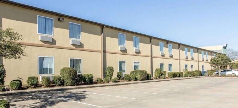 伊克诺旅馆套房酒店(Quality Inn & Suites)图片