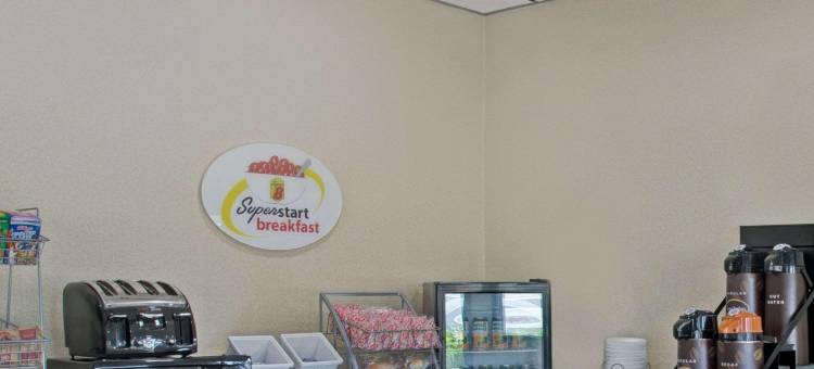 萨沃尼速8酒店(Super 8 by Wyndham Suwanee)图片