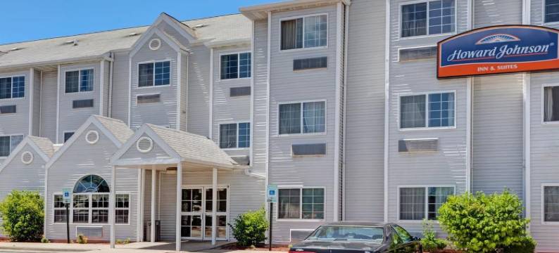 艾尔克格罗夫村温德姆豪生套房酒店(Howard Johnson by Wyndham Elk Grove Village/Chicago O'Hare)图片