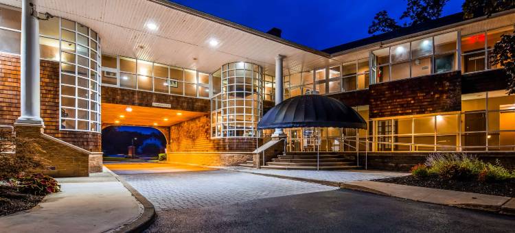 贝斯特韦斯特普勒斯瀑布旅馆&套房酒店(Best Western Plus the Inn  Suites at the Falls)图片