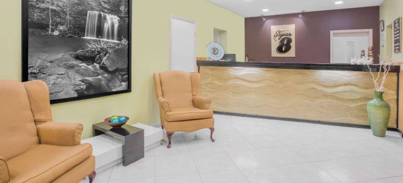 克拉克斯维尔温德姆速8酒店(Super 8 by Wyndham Clarksville AR)图片