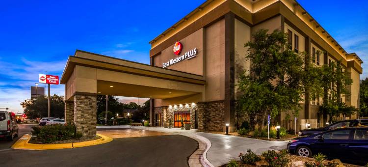 威奇托机场西贝斯特韦斯特优质酒店(Best Western Plus Wichita West Airport Inn)图片