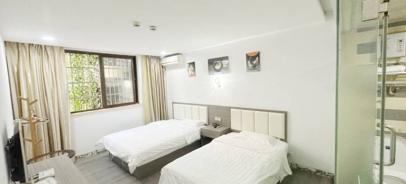 芮伊旅租金鹏恒假日旅租公寓(榆亚路1号分店)图片