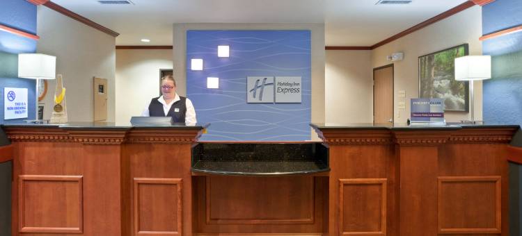 阿什兰智选假日套房酒店(Holiday Inn Express & Suites Ashland)图片