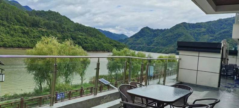 江景铭居水栖康养小镇民宿(石蒿路分店)图片