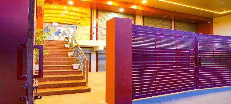 FabHotel 特里贾尔旅馆(FabHotel Trijal Inn)图片