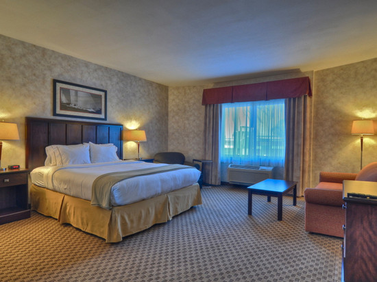 圣迭戈南丘拉维斯塔智选假日酒店