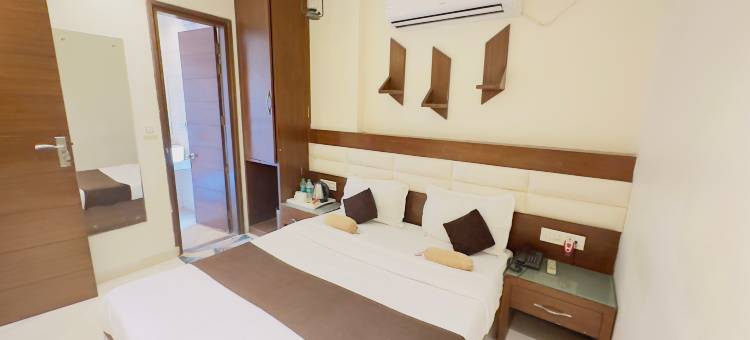 莲花大阿克姆酒店(Lotus Grand Akm)图片