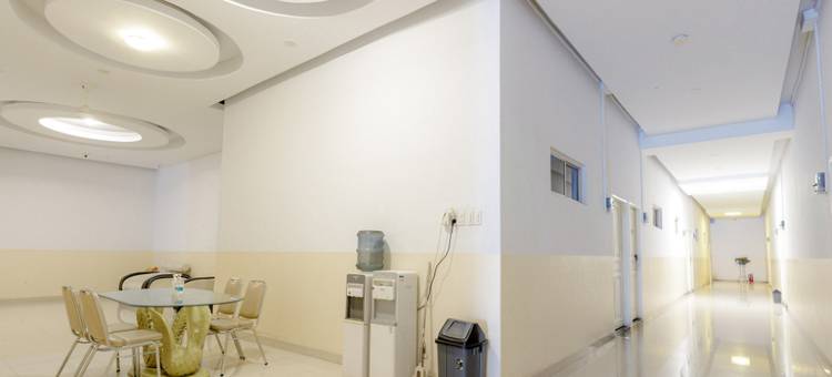 红多兹Plus酒店-近棉兰坦林广场(RedDoorz Plus Near Thamrin Plaza Medan)图片