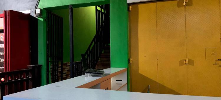 O 帕克达兰宿舍靠近现代庄园(Hotel O Kost Pak Dahlan Near Modern Estate)图片