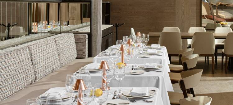 德拜恩斯圣地亚哥酒店(Debaines Hotel Santiago)图片