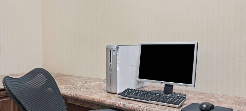 IAH西-格林斯伯恩特速8酒店(Super 8 by Wyndham IAH West/Greenspoint)图片