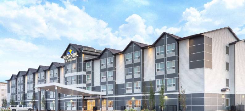 麦克默里堡麦客达套房酒店(Microtel Inn & Suites by Wyndham Fort McMurray)图片