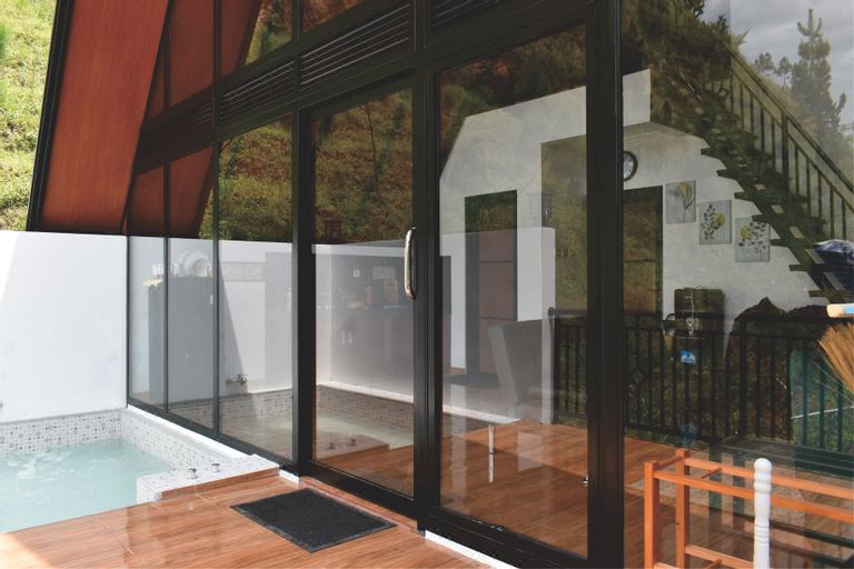 Sekar Arum Villa di Mahkota Sangkuriang GlampingHotel Overview