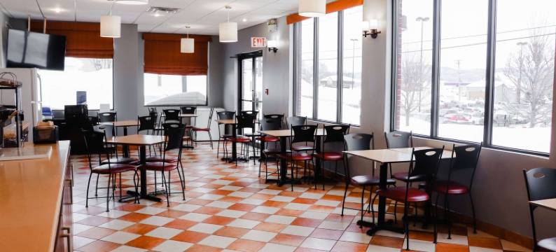 坎贝尔顿温德姆速8酒店(Super 8 by Wyndham Campbellton NB)图片