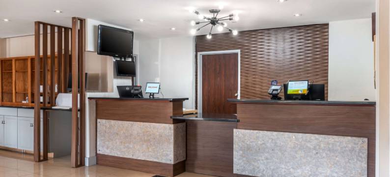 美居套房酒店-斯普林菲尔德 IL(MainStay Suites Springfield IL)图片