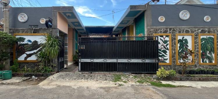 Raysha Luxury Guest House Mitra RedDoorz图片