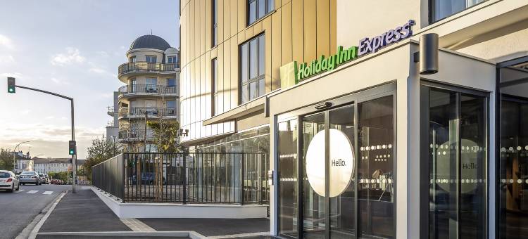 巴黎市郊普瓦西智选假日酒店(近RER A线，市郊铁路J线)(Holiday Inn Express Paris - Poissy)图片