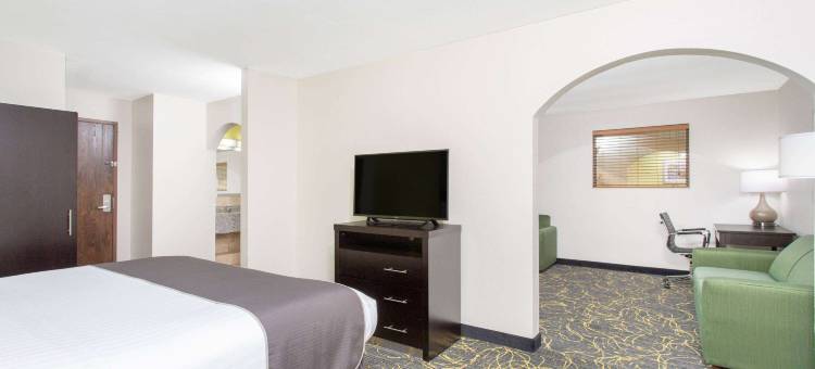 德拉菲尔德美吟温德姆酒店(AmericInn by Wyndham Delafield)图片