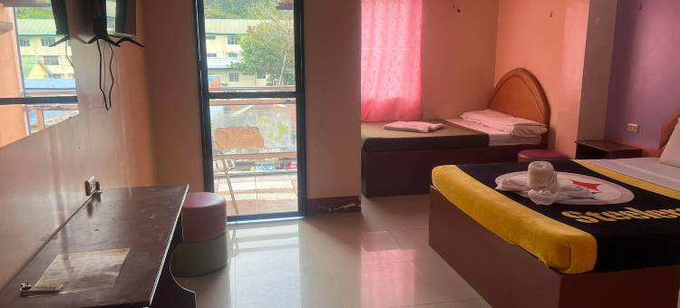 Rielena Plaza Hotel and Suites图片