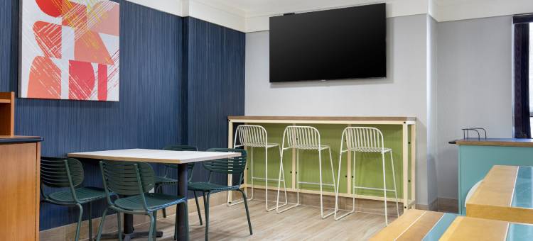 希尔顿斯帕克酒店-布罗克维尔(Spark by Hilton Brockville)图片