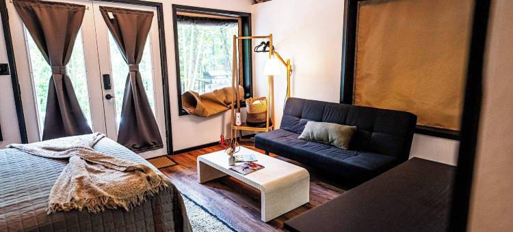 星光天堂怀斯湖(Starlight Haven Weiss Lake)图片