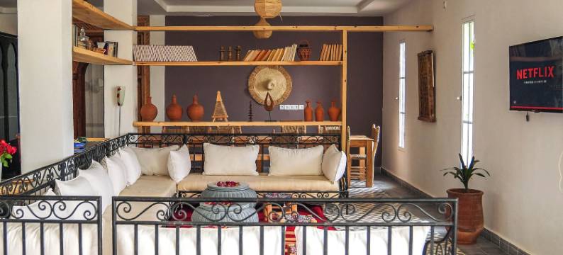 萨基亚塔拉曼祖(Sakia Talamanzou)图片