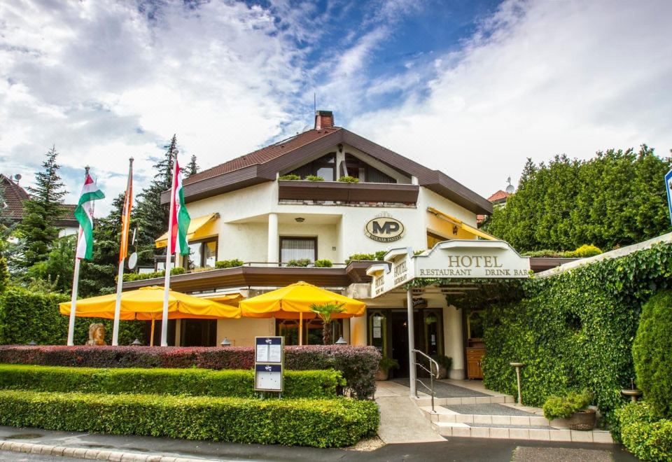 Hotel Molnár Hotel Overview