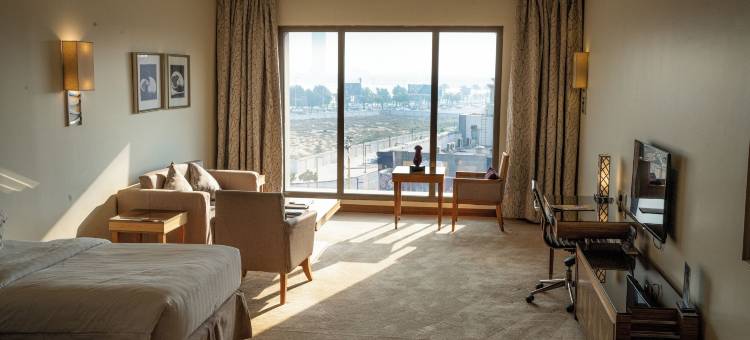 达曼黄金郁金香海滨酒店(Golden Tulip Dammam Corniche Hotel)图片