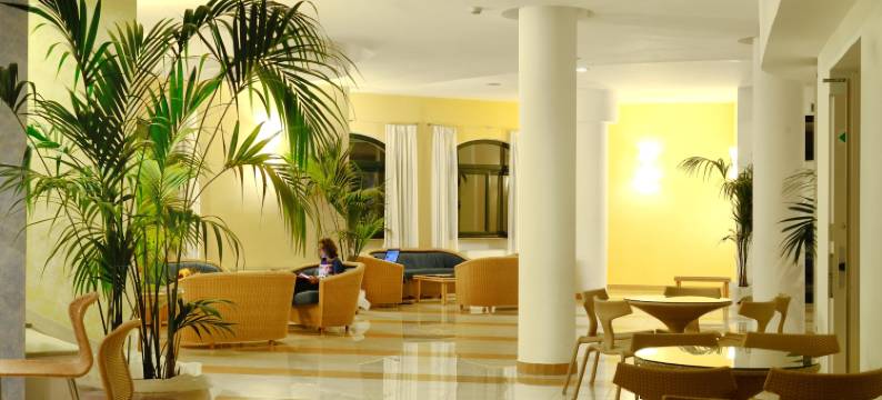 伊美罗格拉尼酒店(Hotel I Melograni)图片