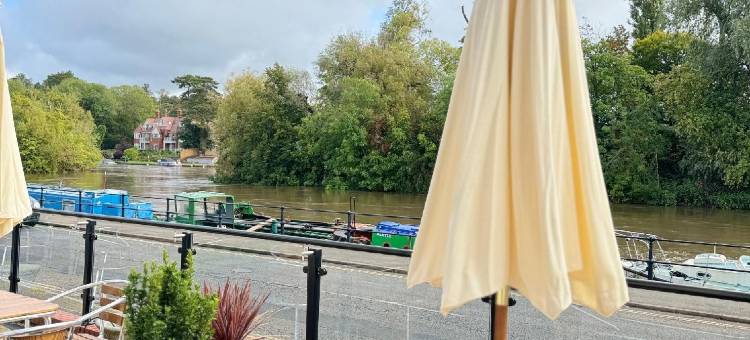 Uno泰晤士酒店(梅登黑德)-重新开业全新装修-免费停车(Uno Thames Hotel Maidenhead -Reopened Brand New Again -FREE PARKING)图片