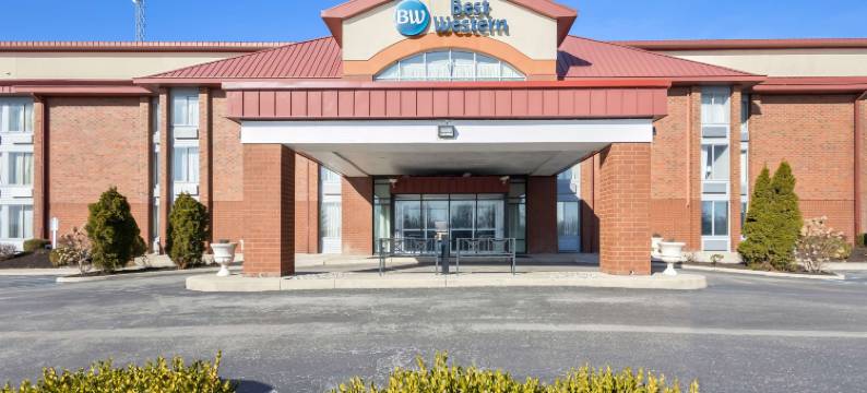 韦恩堡豪华贝斯特韦斯特酒店(Best Western Luxbury Inn Fort Wayne)图片