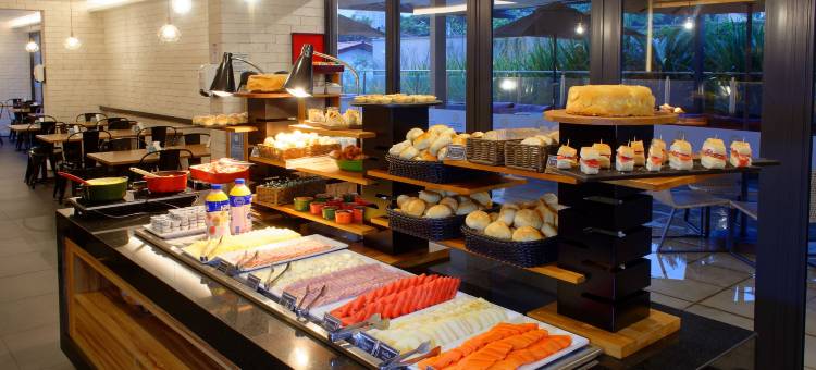 金塔快车贝里尼 - 凤凰酒店(Golden Tower Express Berrini by Fênix Hotéis)图片