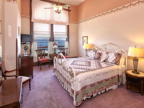 唐申德港宫殿酒店