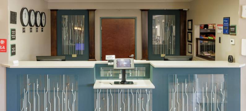 埃尔克哈特贝斯特韦斯特套房酒店(Best Western Inn  Suites)图片