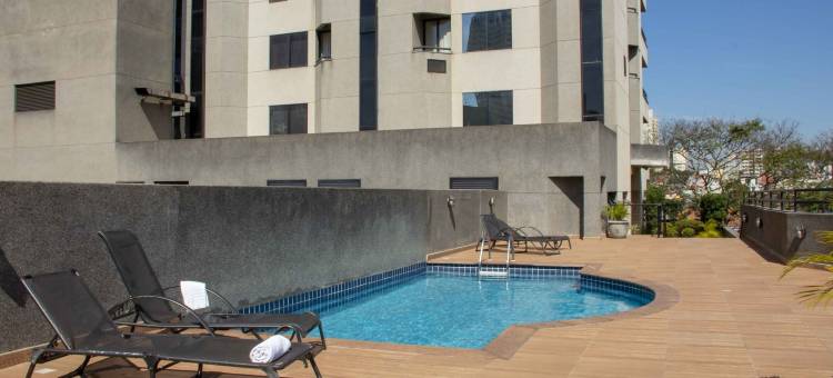 双塔公寓(Twin Towers Flat)图片