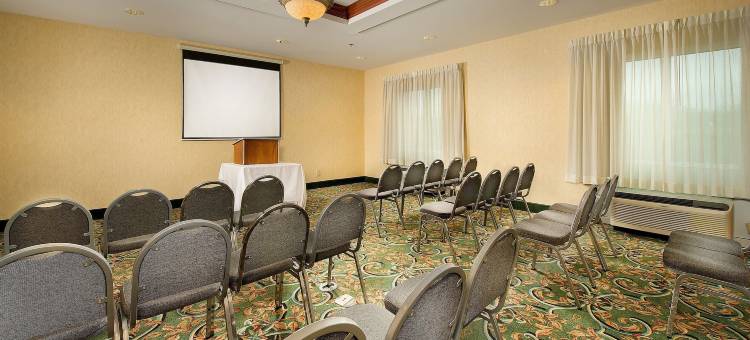 智选假日套房酒店勒诺城(诺克斯维尔区)(Holiday Inn Express & Suites Lenoir City (Knoxville Area))图片