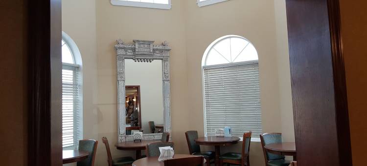 大福克斯骑士酒店(Knights Inn Grand Forks)图片